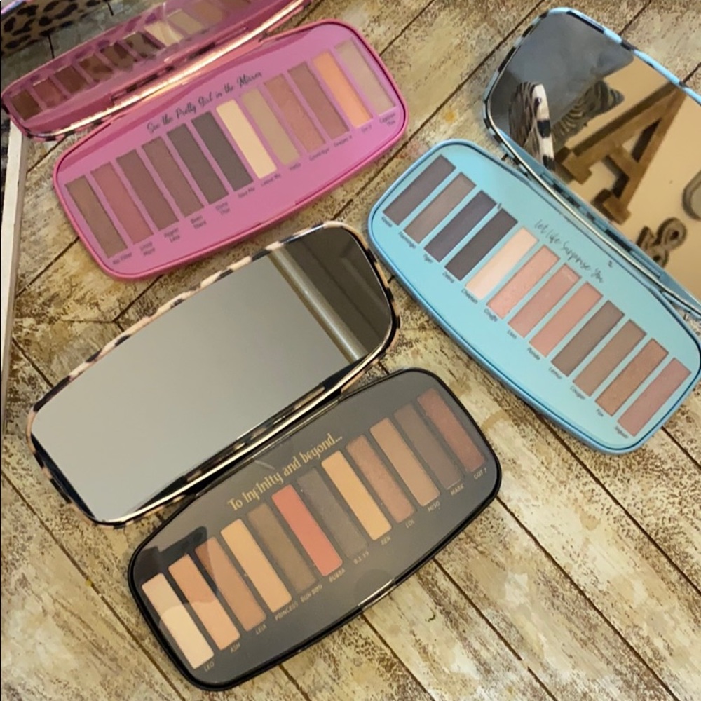 NWT set of 3 Cai eyeshadow palettes